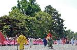 葵祭　路頭の儀　本列とは : 検非違使尉（けびいしのじょう)に従う鉾持(ほこもち)