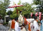 生き稚児にみる祇園祭 : 長刀鉾　稚児社参