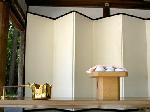 中秋の名月　いずこで月見酒 : 重陽神事で振る舞われる菊酒