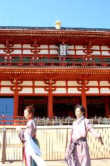 平城遷都1300年祭と平安遷都1200年祭 : 貸し衣装のカップルも天平人となる