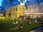 秋の夜長　夜間開館の博物館がない : 夏期のナイトミュージアムで開館・開放されている