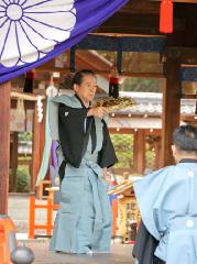 織田信長を訪ねて　建勲神社 : 奉納される仕舞「敦盛」