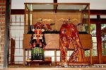 葵祭の前儀　賀茂競馬会 : 皐月の社務所の飾り調度品。
