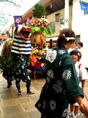 知られざる祇園祭 / 前（さき）の祭り : 花車に金獅子・銀獅子