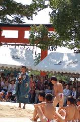 重陽の節句に烏相撲 : 奉納相撲の少年力士