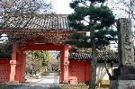 昼の涅槃図　夜のライトアップ : 天台宗真正極楽寺に立ち寄った。

寺の名で極楽寺という名は滅法多い。その中で真正と冠されている。
この寺院の本堂の呼び名は「真如堂」という。洛東神楽岡にある紅葉の名所で、こう言えば、誰もが知る寺院である。
