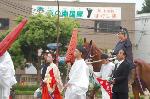 御霊祭 : 騎乗の神官