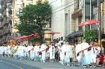 祇園祭　清々講社 : 剣のうしろに見えるのが琴