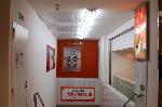 ヴォーリズの京都に残した洋館 : 高倉通北出入り口の地下階段