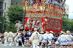 祇園祭　鉾町の和菓子 : 市役所前の辻まわし