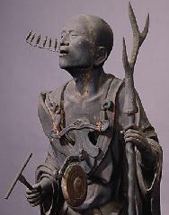 京の盆踊りは六斎念仏 : 踊り念仏の起源を象徴する空也上人立像