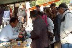 師走の東寺 : 包丁屋の口上はなかなかいい切れ味だ