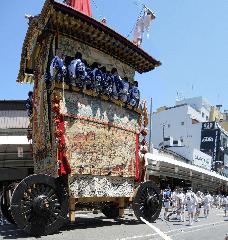 京都街角風景 : 有限会社 エコロ　財木 孝太さん　屋根方さんは命がけ。